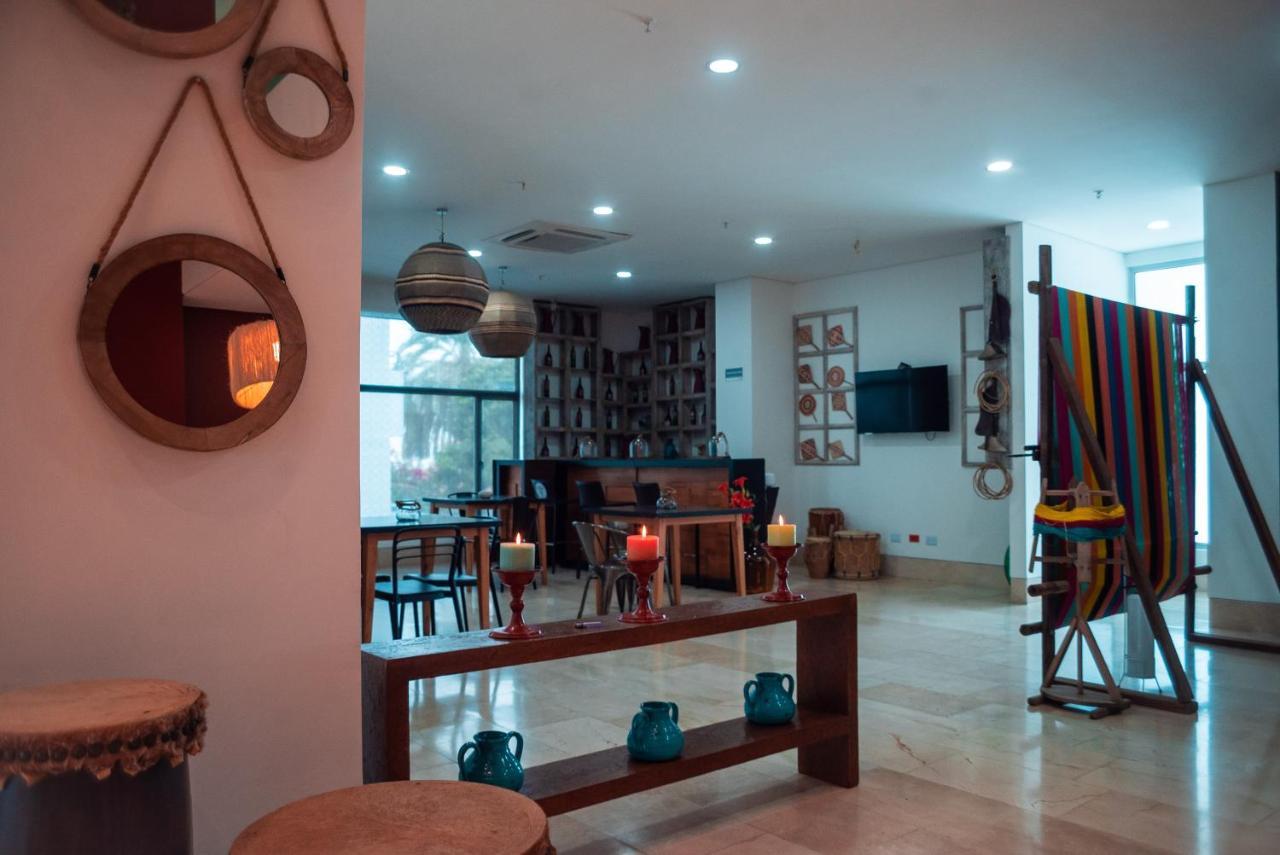 Hotel Union Plaza มอนเตริอา ภายนอก รูปภาพ