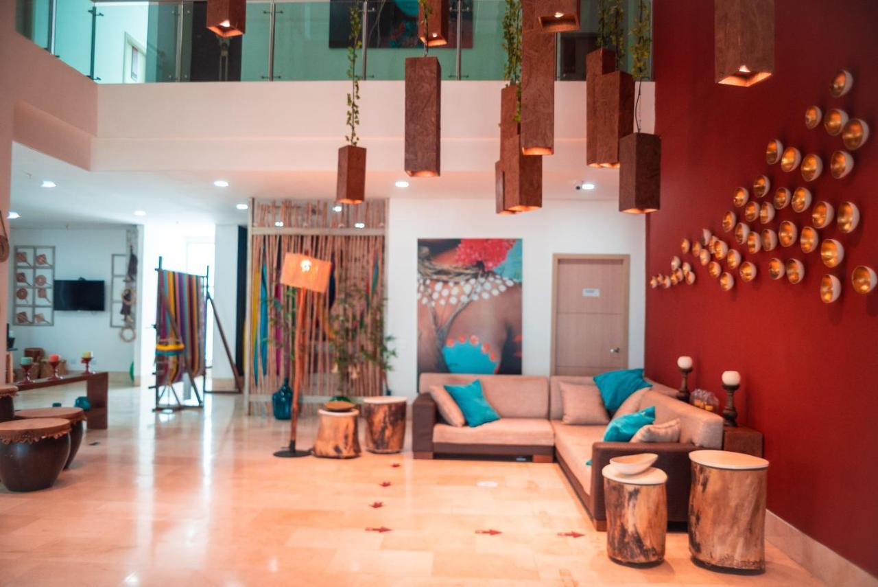 Hotel Union Plaza มอนเตริอา ภายนอก รูปภาพ