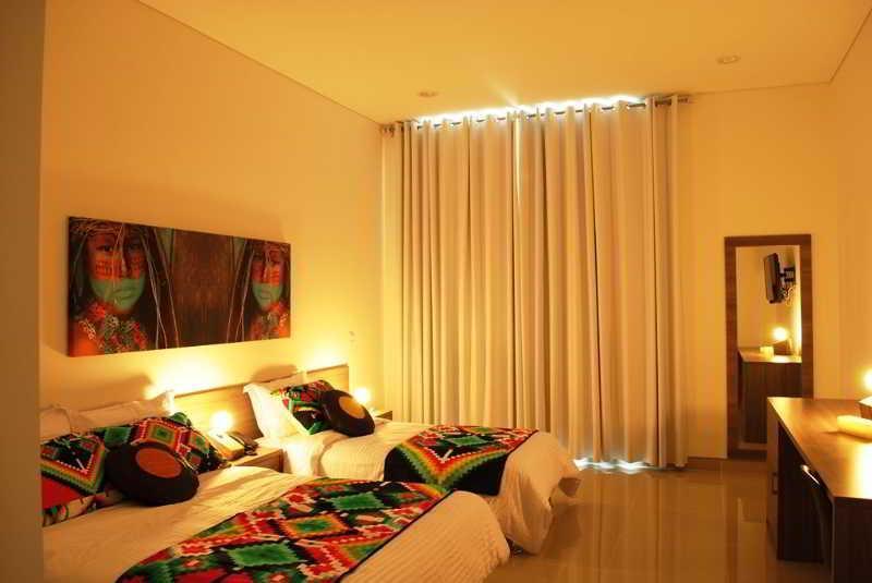 Hotel Union Plaza มอนเตริอา ภายนอก รูปภาพ